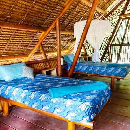 Southern Mentawai Outpost Hotel Sibigau Island Esterno foto